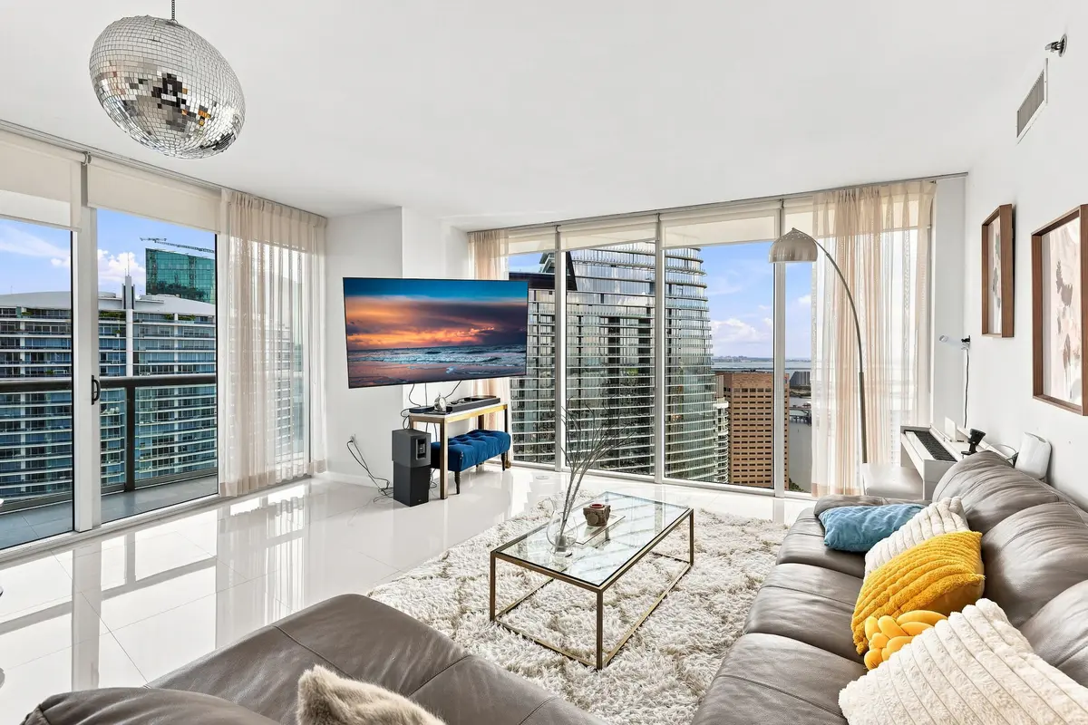 20_465_brickell_ave_miami_fl_33131_usa_9 at 465 BRICKELL Avenue 5102, Miami