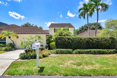 11290 Glen Oaks Court, North Palm Beach – Condominium for sale
