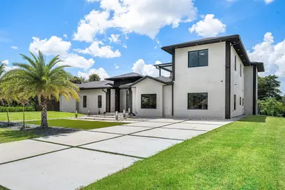 641 Marshall Road, West Palm Beach – Single Family Residence for sale