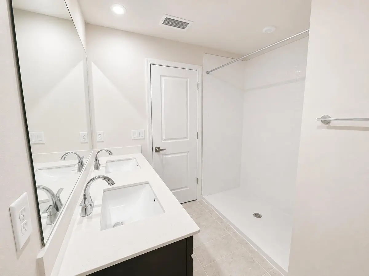 8.2 at 100 Savannah Lakes Boulevard, Fort Pierce