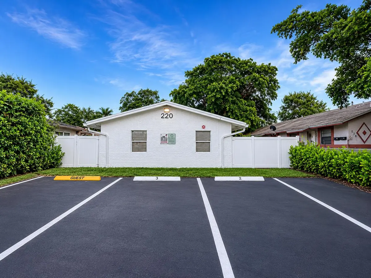 Front of building at 220 NW 12TH Court # 3, Pompano Beach