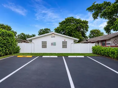220 NW 12TH Court # 3, Pompano Beach – Apartment for rent