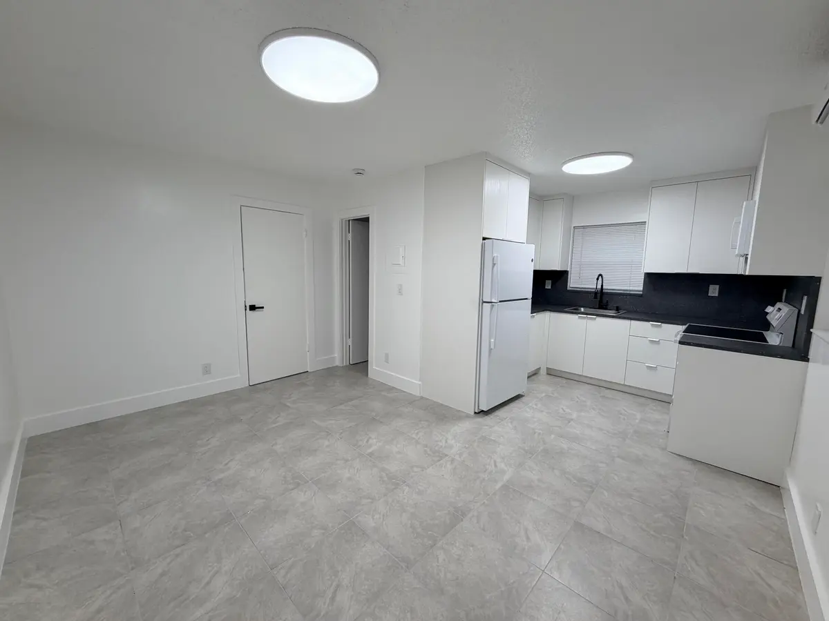 Living room at 220 NW 12TH Court # 3, Pompano Beach