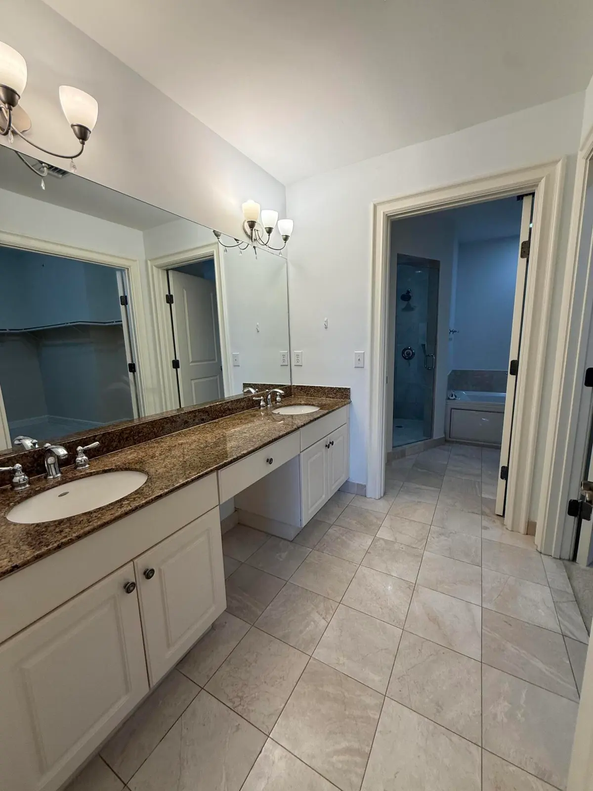 IMG_4600 at 16101 EMERALD ESTATES Drive 153, Weston
