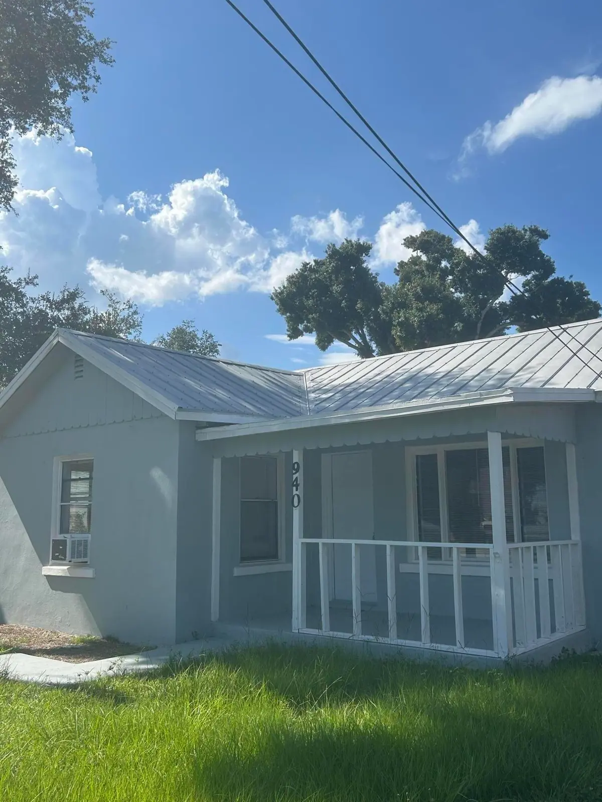 Front Main house at 940 19TH Street, Vero Beach