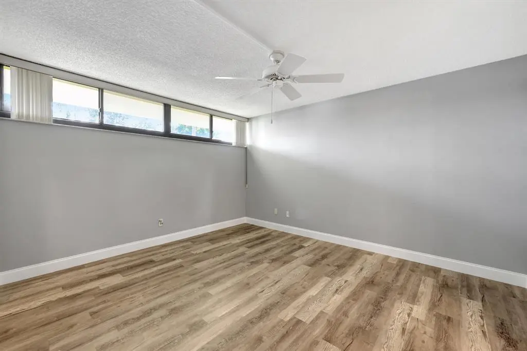 Bedroom at 1950 SW PALM CITY Road 5104, Stuart