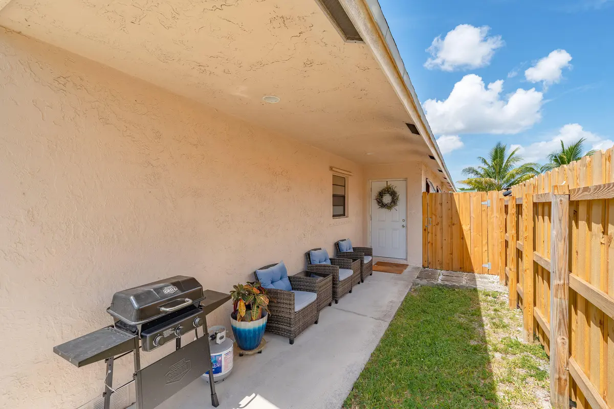 UNIT 1 at 3411 NE 5 Avenue 1-2, Pompano Beach