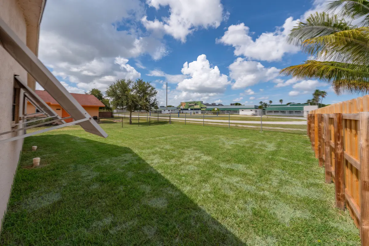 SIDE VIEW#2 at 3411 NE 5 Avenue 1-2, Pompano Beach