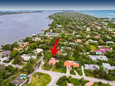 9 W HIGH POINT Road, Sewalls Point – leased