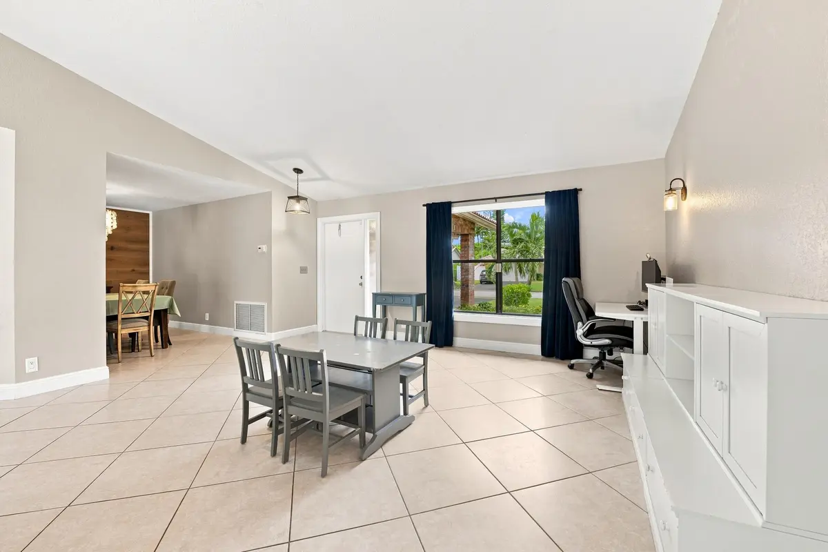 7__jjl8049 at 10666 NW 2ND Place, Coral Springs
