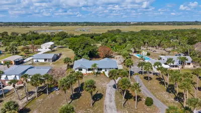 4003 S Indian River Drive, Fort Pierce – Single Family Residence for rent