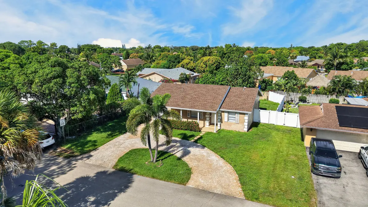 003_DJI_20260822102114_0002_D at 702 PLACE TAVANT, Delray Beach