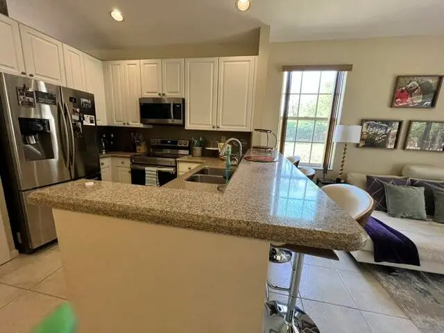 Kitchen eating counter at 1828 NW 79TH Way, Pembroke Pines