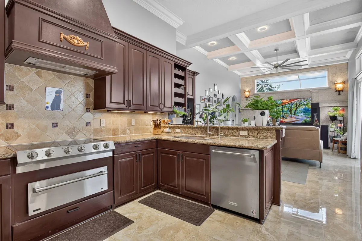 28-web-or-mls-4909-0939 at 4909 NW 112th Drive, Coral Springs