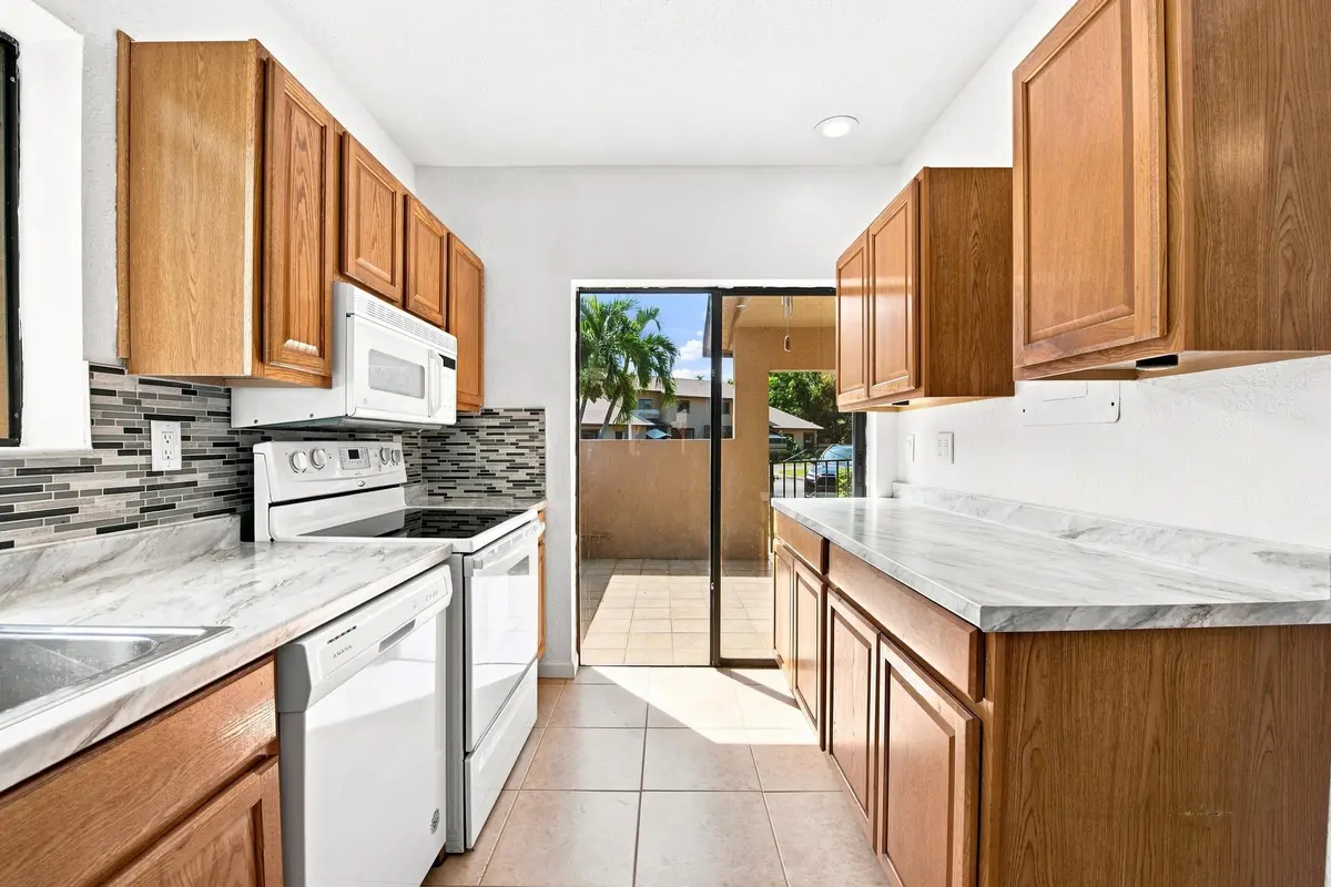 14__dsc2631 at 2267 NW 37th Avenue, Coconut Creek