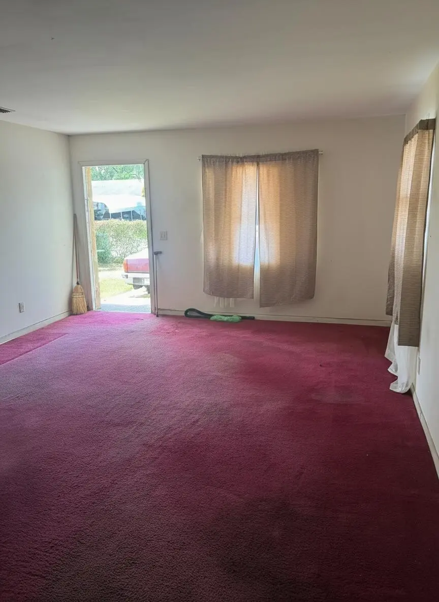 Living Room at 307 Seminole Court, Pahokee