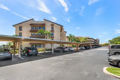 1030 Us Highway 1 413, North Palm Beach – Condominium for sale