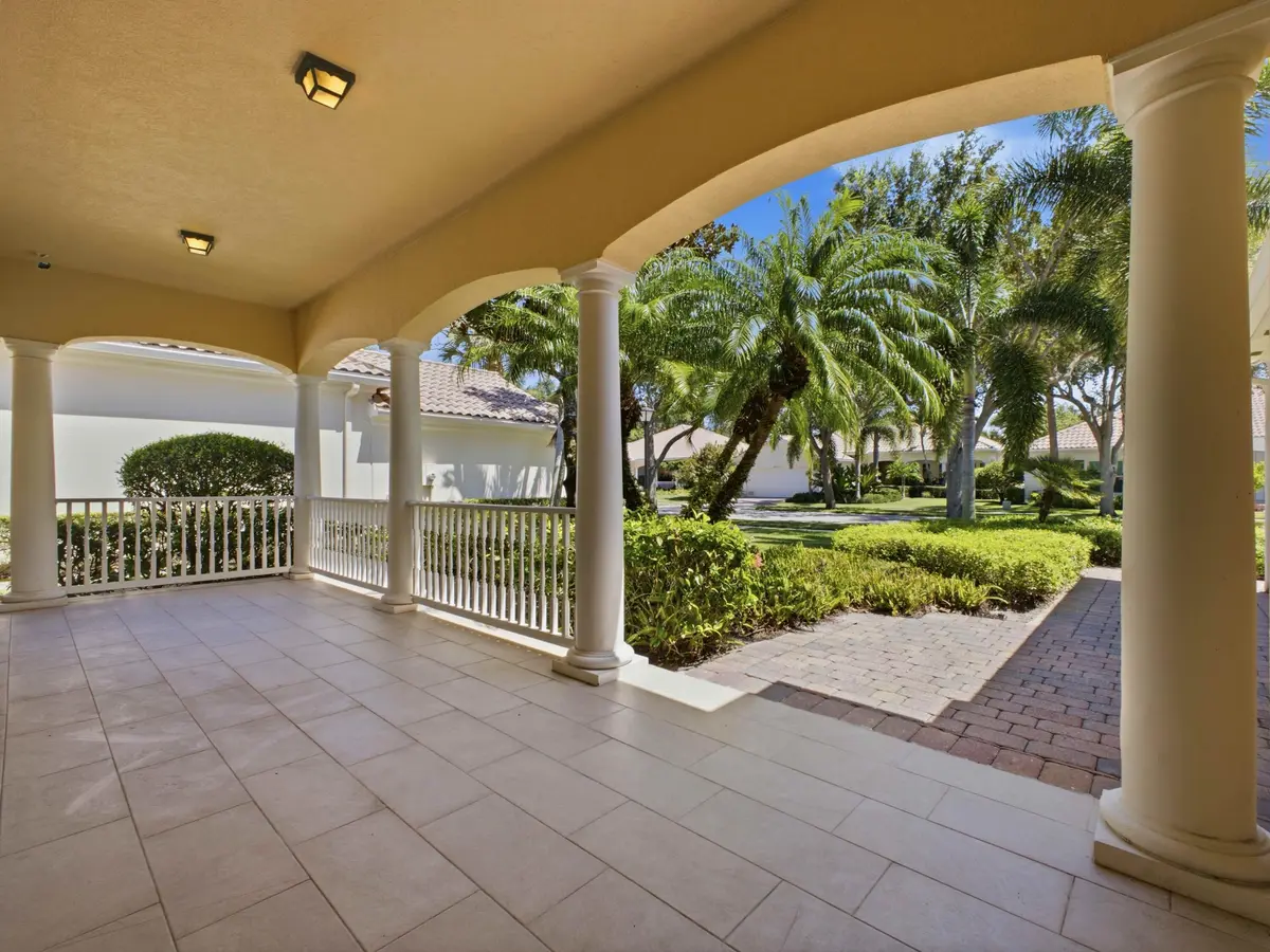 Entry Porch at 8033 KALIKO Lane, Wellington