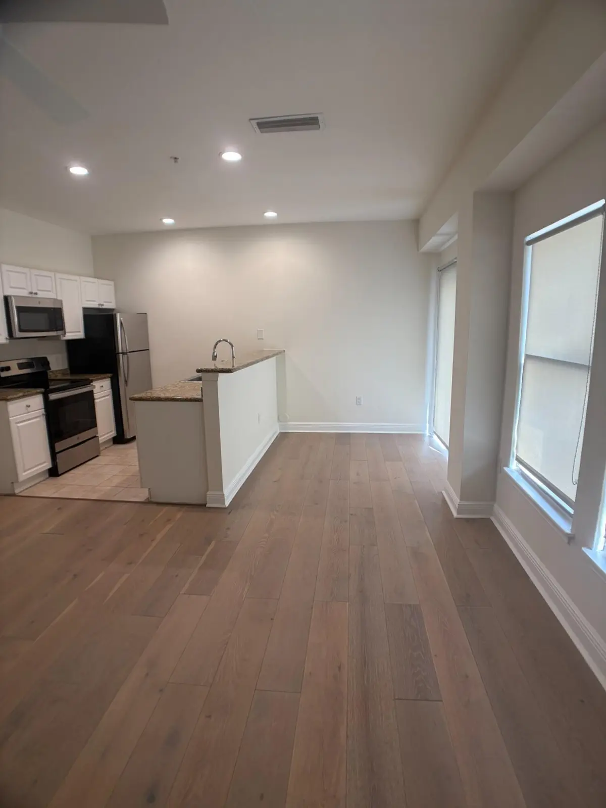 150 SE 3RD Avenue 13, Miami, FL – photo 2