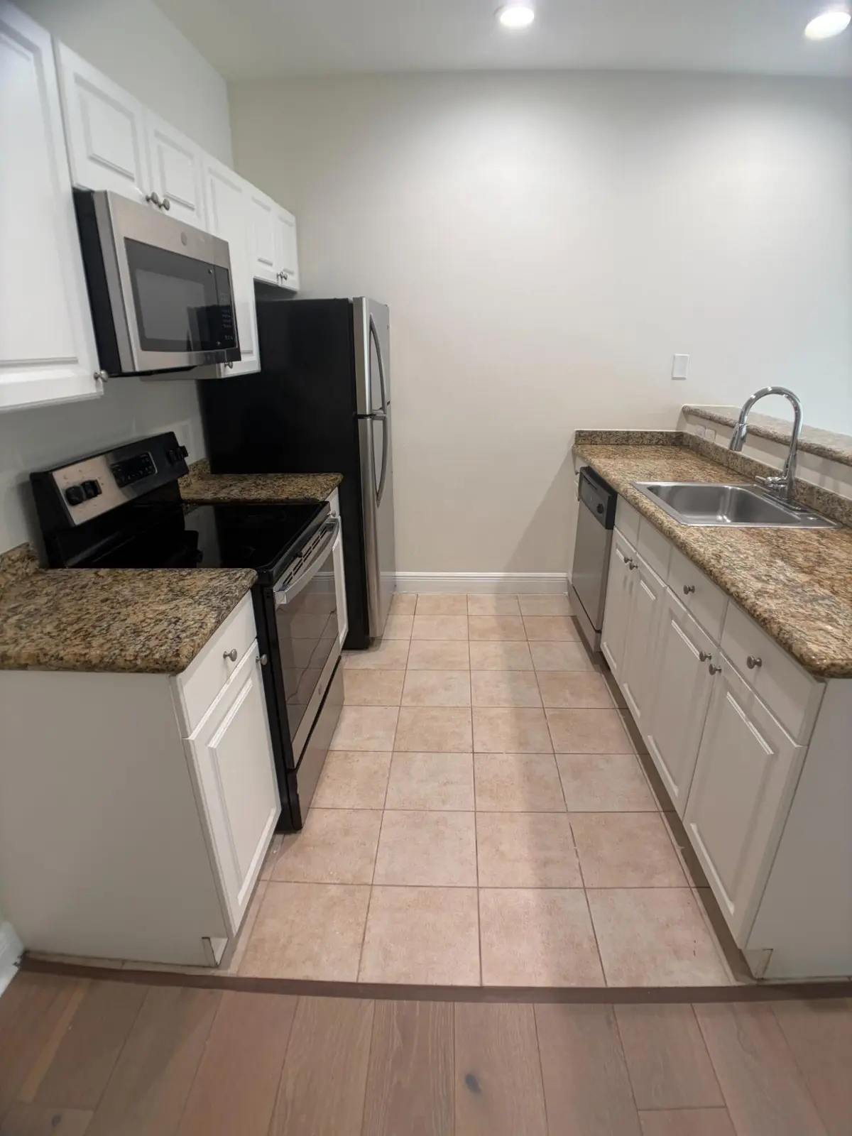 150 SE 3RD Avenue 13, Miami, FL – photo 4