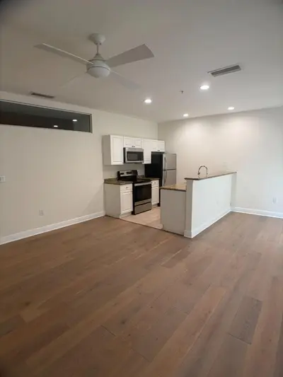 150 SE 3RD Avenue 13, Miami – Apartment for rent