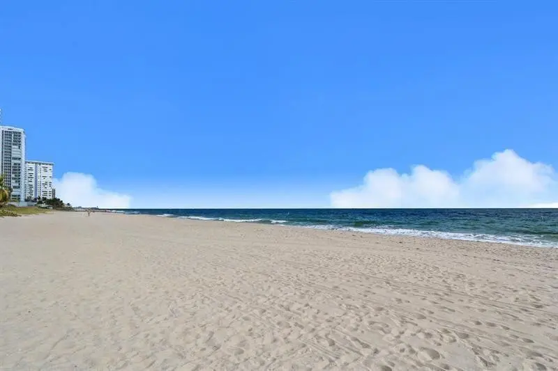 Photo 3 at 1461 S OCEAN Boulevard 211, Lauderdale-By-The-Sea