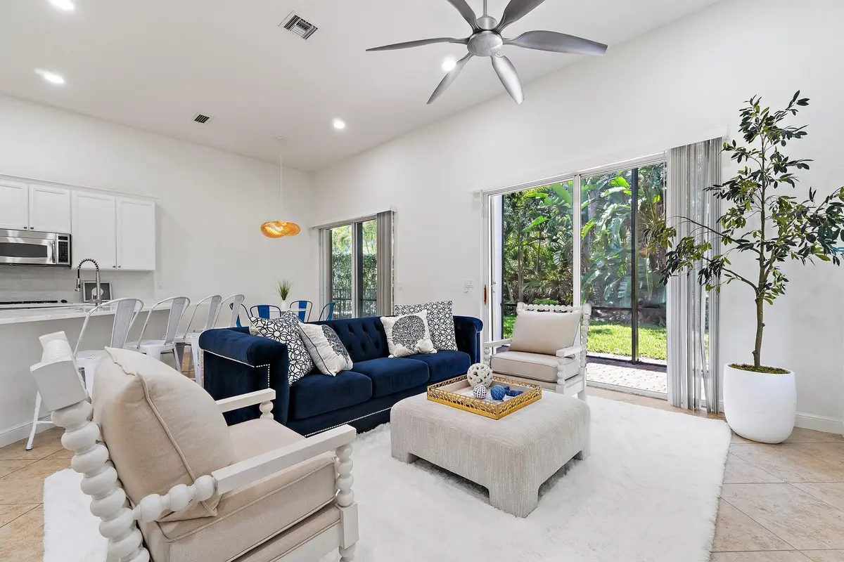 038-1071VintnerBlvd-PalmBeachGardens-SMA at 1071 Vintner Boulevard, Palm Beach Gardens