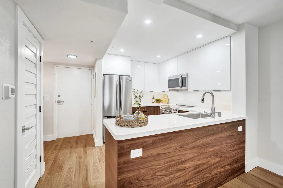 Kitchen 2 at 4025 N Federal Highway 228B, Oakland Park