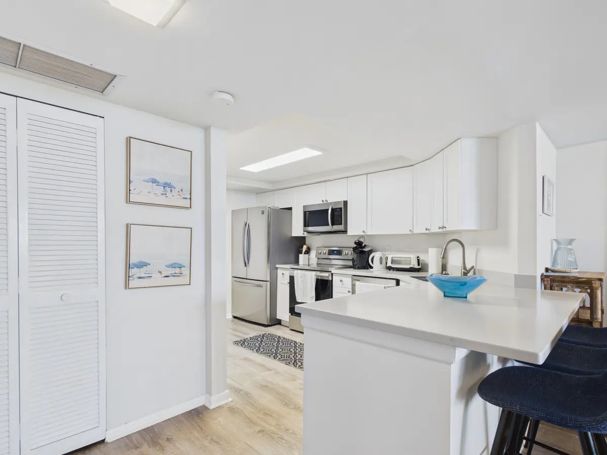 KITCHEN at 2400 PRESIDENTIAL Way 704, West Palm Beach