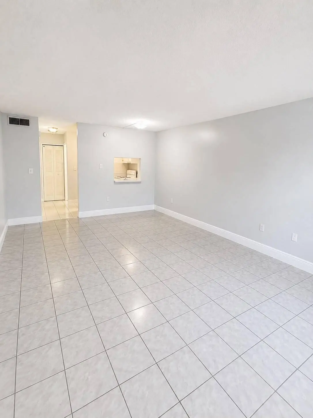 Professional Listing photos (Entry Shot) at 271 NW 177TH Street 106, Miami Gardens
