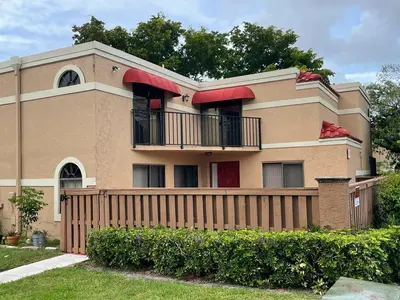 8243 Thames Boulevard D, Boca Raton – Townhouse for rent