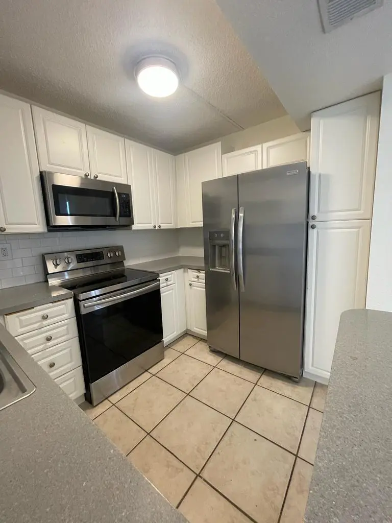Kitchen at 8243 Thames Boulevard D, Boca Raton
