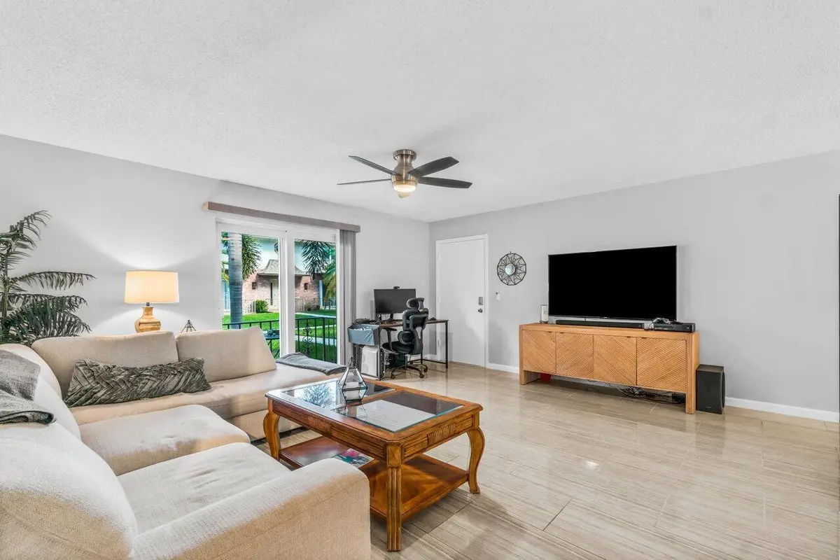 All renovated! at 2037 S Seacrest Boulevard B, Boynton Beach