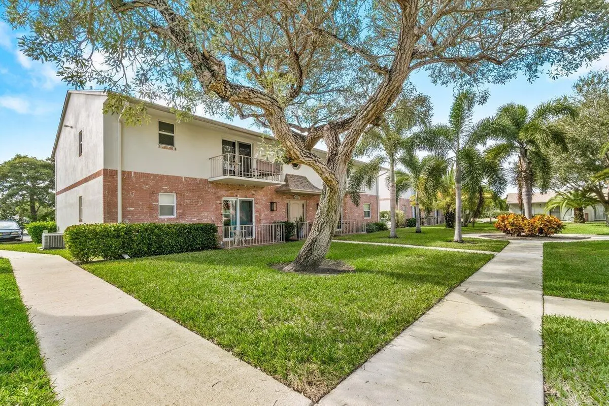 Corner Unit at 2037 S Seacrest Boulevard B, Boynton Beach