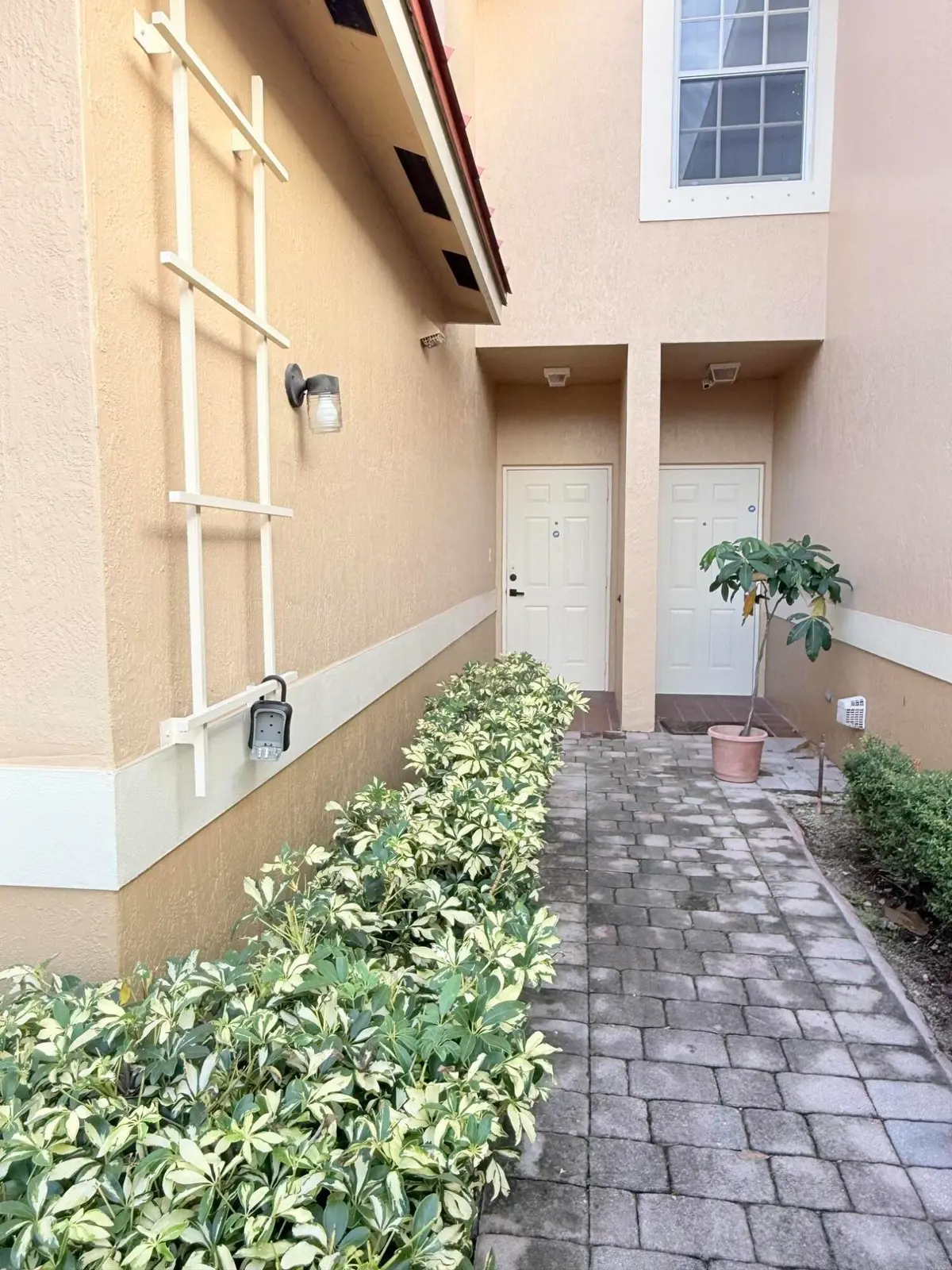 IMG_1774 at 4167 CRYSTAL LAKE Drive, Deerfield Beach