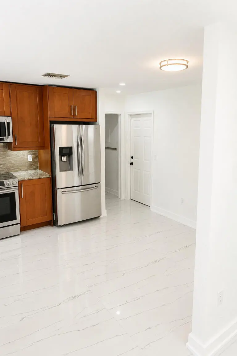 42508_05_image-193993_08.15.2026 at 300 NW 17TH Avenue, Pompano Beach