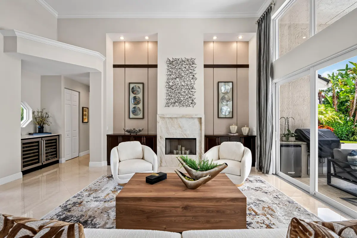 LIVING_ROOM_STRAIGHT_LEFT at 2520 NE 35th Street, Lighthouse Point