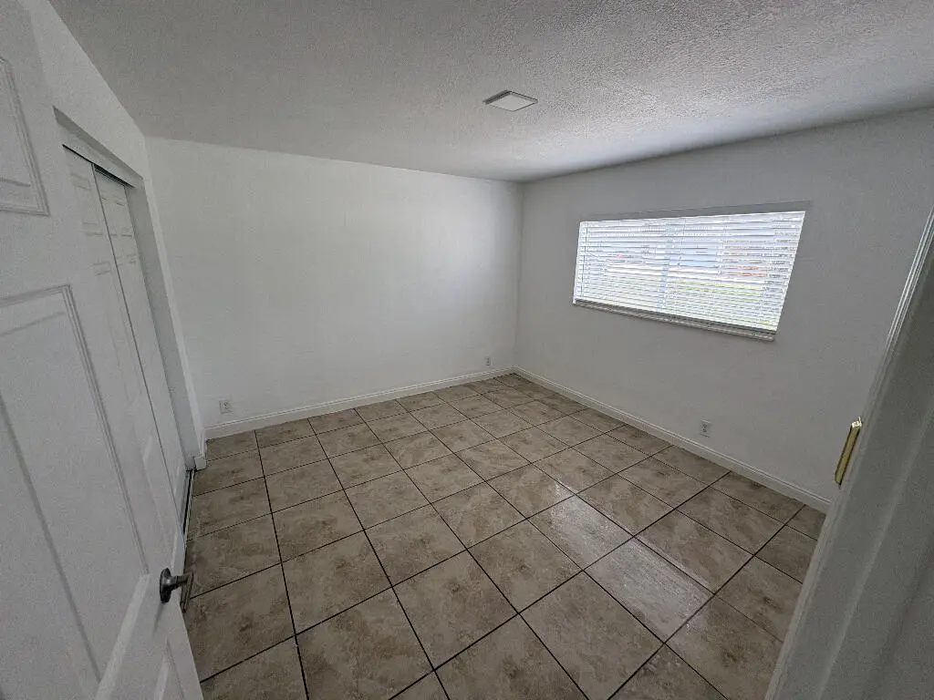 42532_04_image-194598_08.23.2026 at 4271 NW 5TH Street 128, Plantation