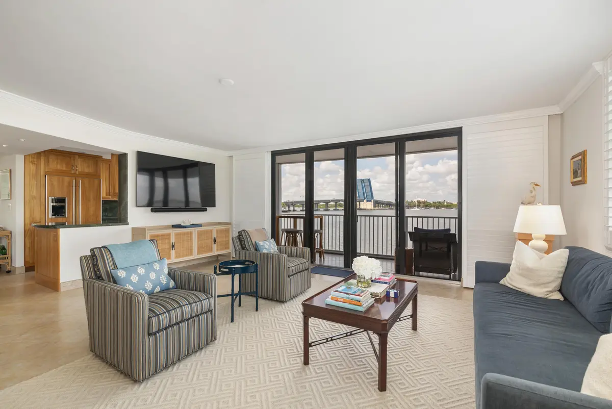 high-8 at 2860 S Ocean Boulevard 106, Palm Beach