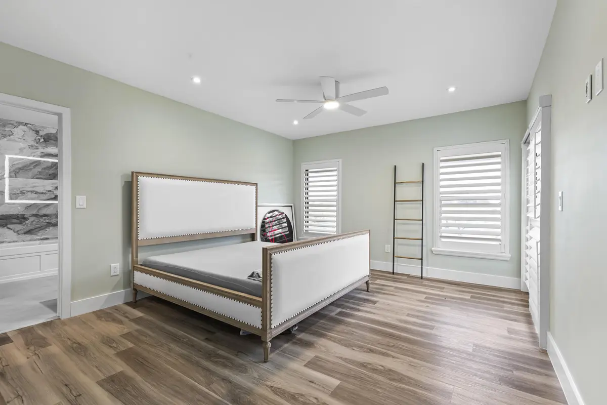 picture b at 11311 POND VIEW Drive C203, Wellington