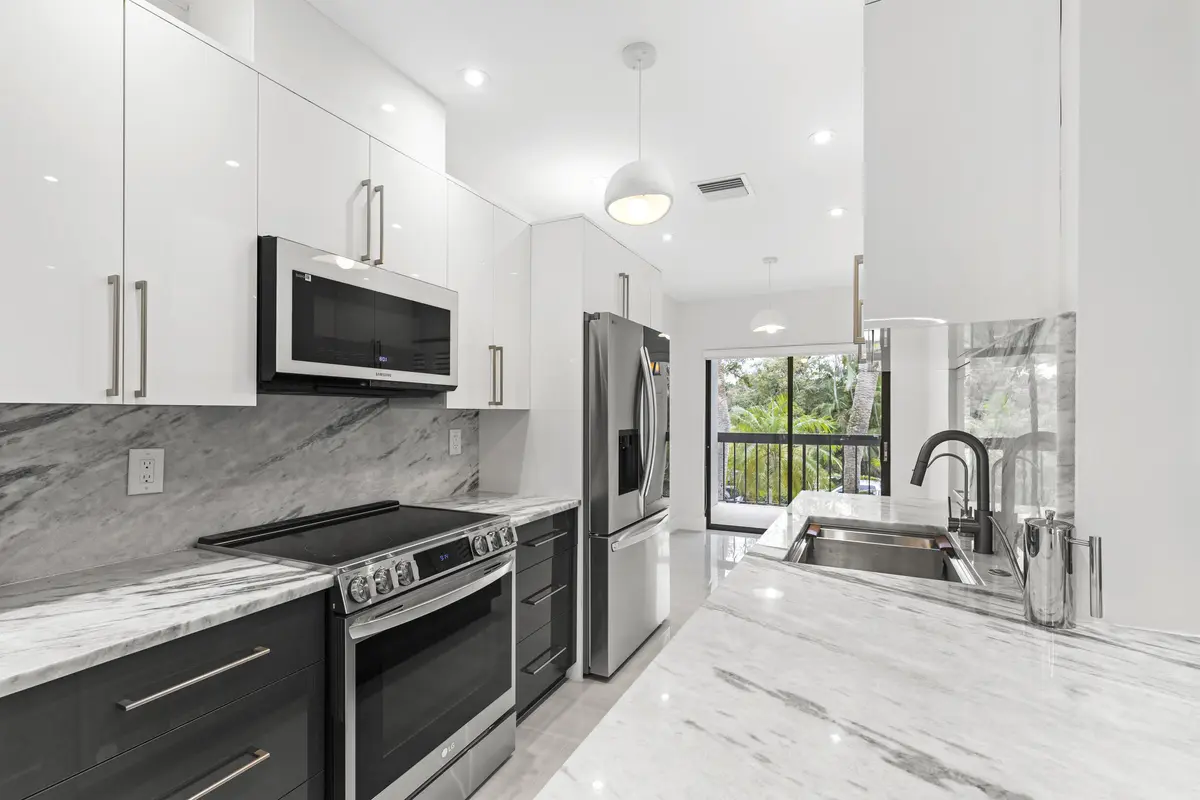 picture g at 11311 POND VIEW Drive C203, Wellington