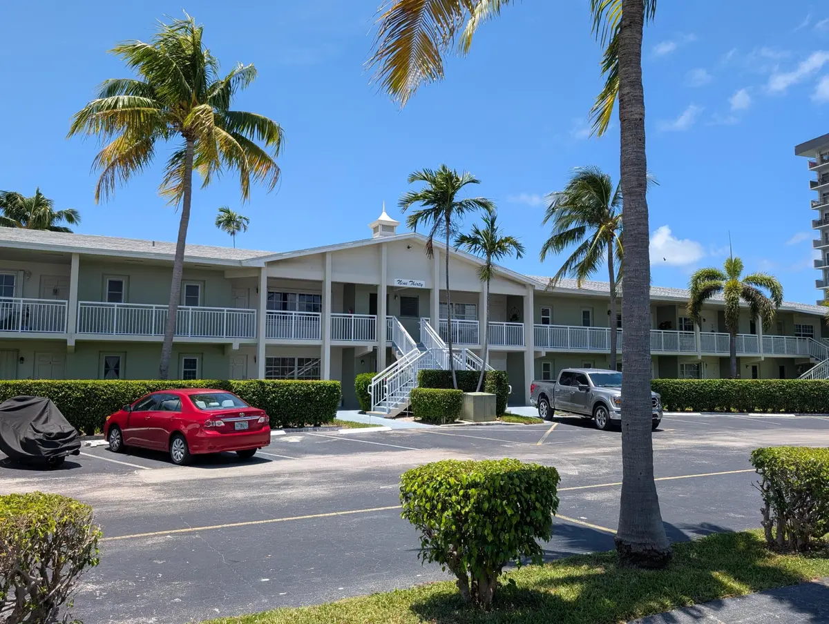 02_beyc6a8cc45fb406a at 930 SE 9th Avenue 11, Pompano Beach