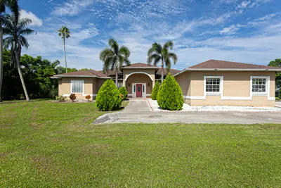173 S Greenstar Avenue, Pahokee – Single Family Residence for sale