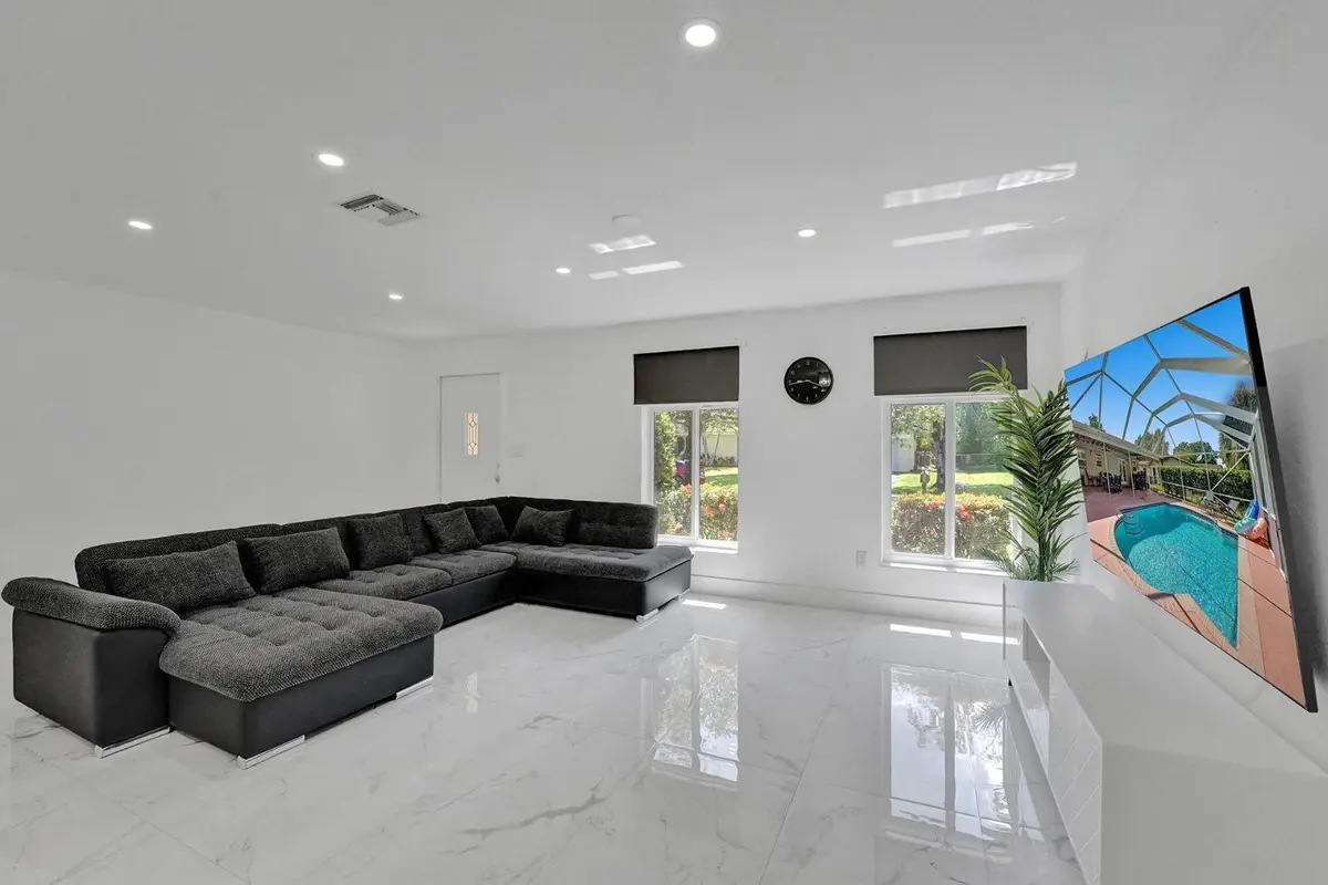 WhatsApp Image 2026-08-25 at 10.39.58 AM at 2109 NW 87TH Terrace, Coral Springs