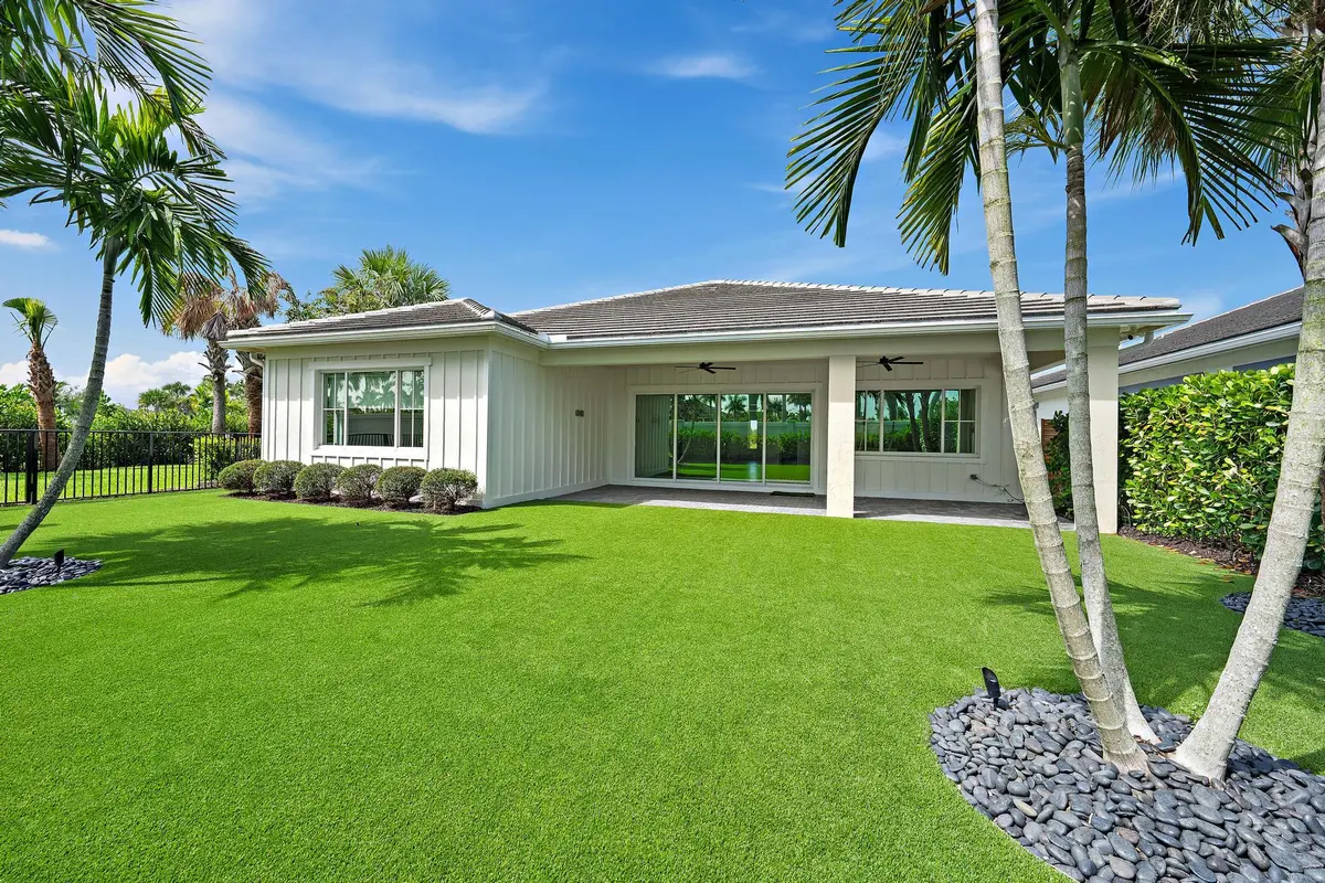 12176 Waterstone Circle at 12176 Waterstone Circle, Palm Beach Gardens