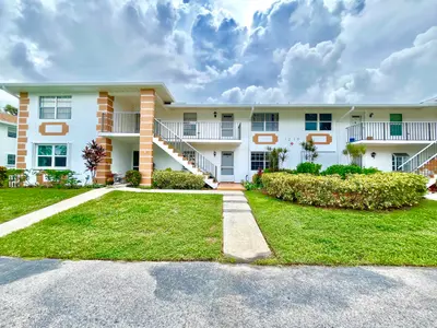 1219 S LAKES END Drive B1, Fort Pierce – Condominium for sale