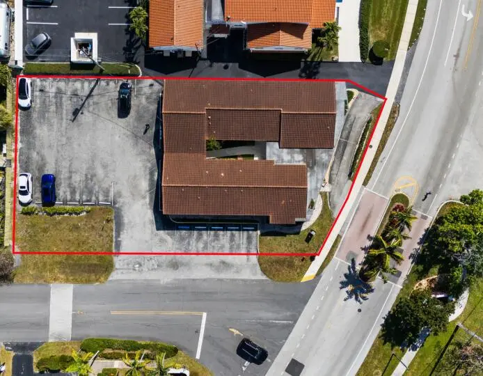 Screenshot 2026-08-25 at 5.59.43PM at 1130 Bayview Drive, Fort Lauderdale