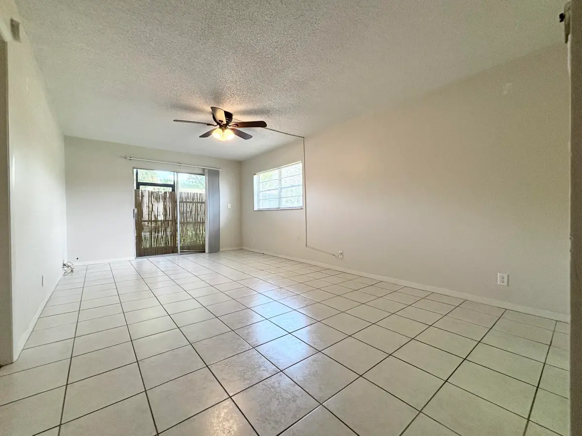 IMG_2827 at 4139 NW 88th Avenue 104, Coral Springs