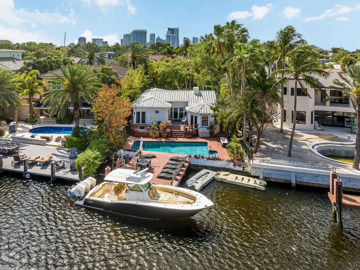 Image 01 at 124 S GORDON Road, Fort Lauderdale