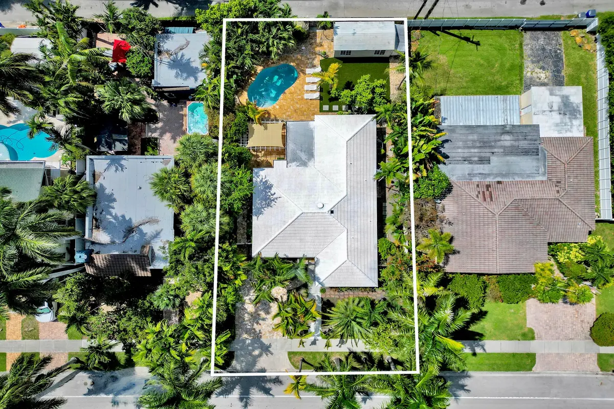 4 Aerial at 1016 Harrison Street, Hollywood
